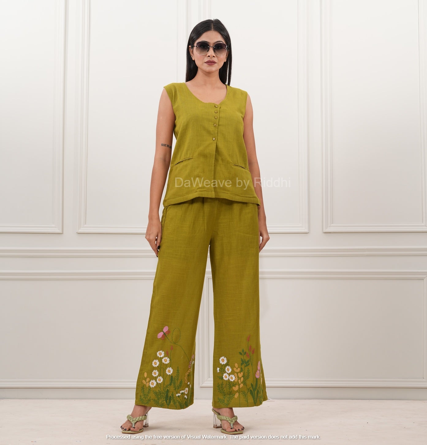 Floral bees - Basil Green