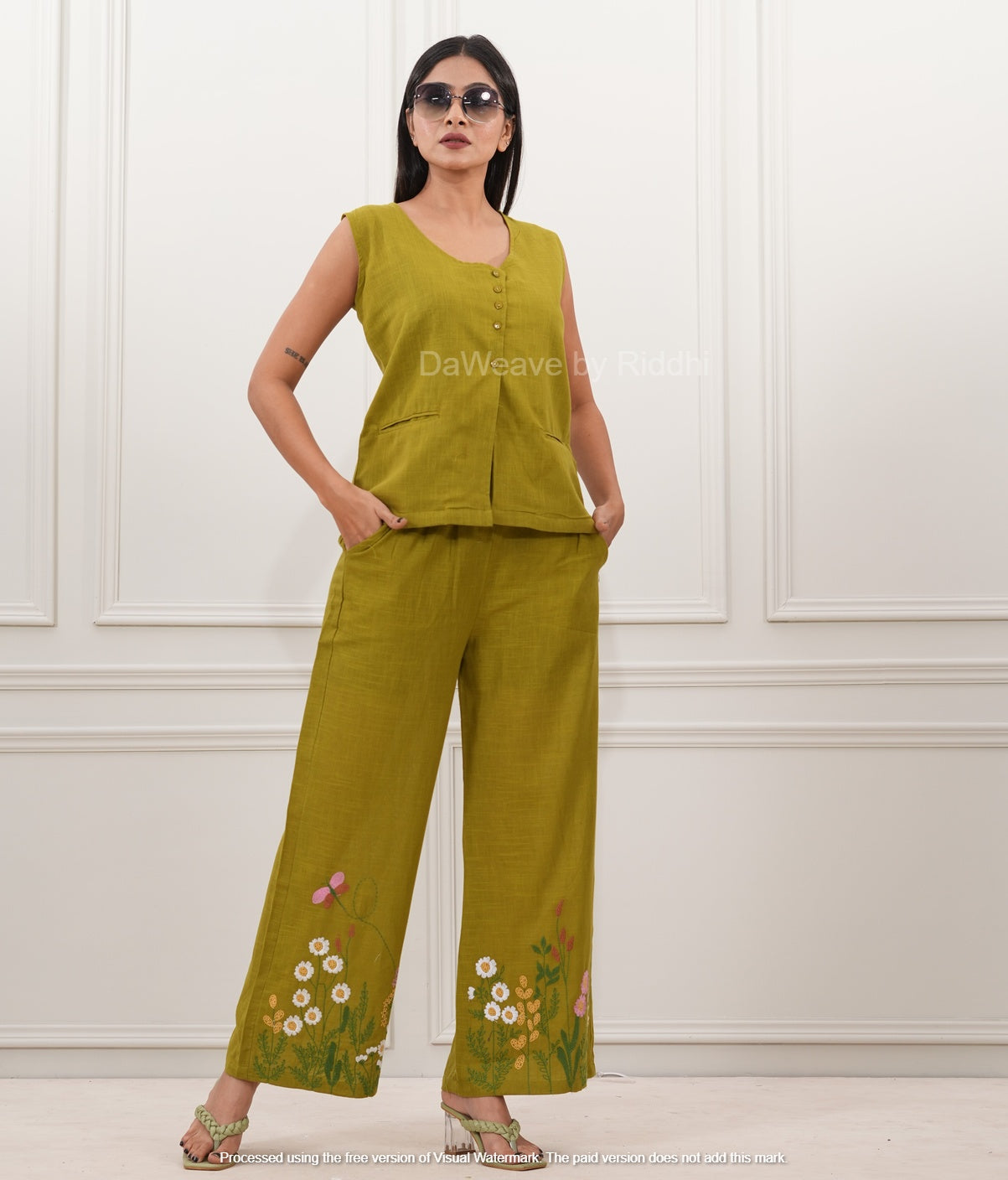 Floral bees - Basil Green