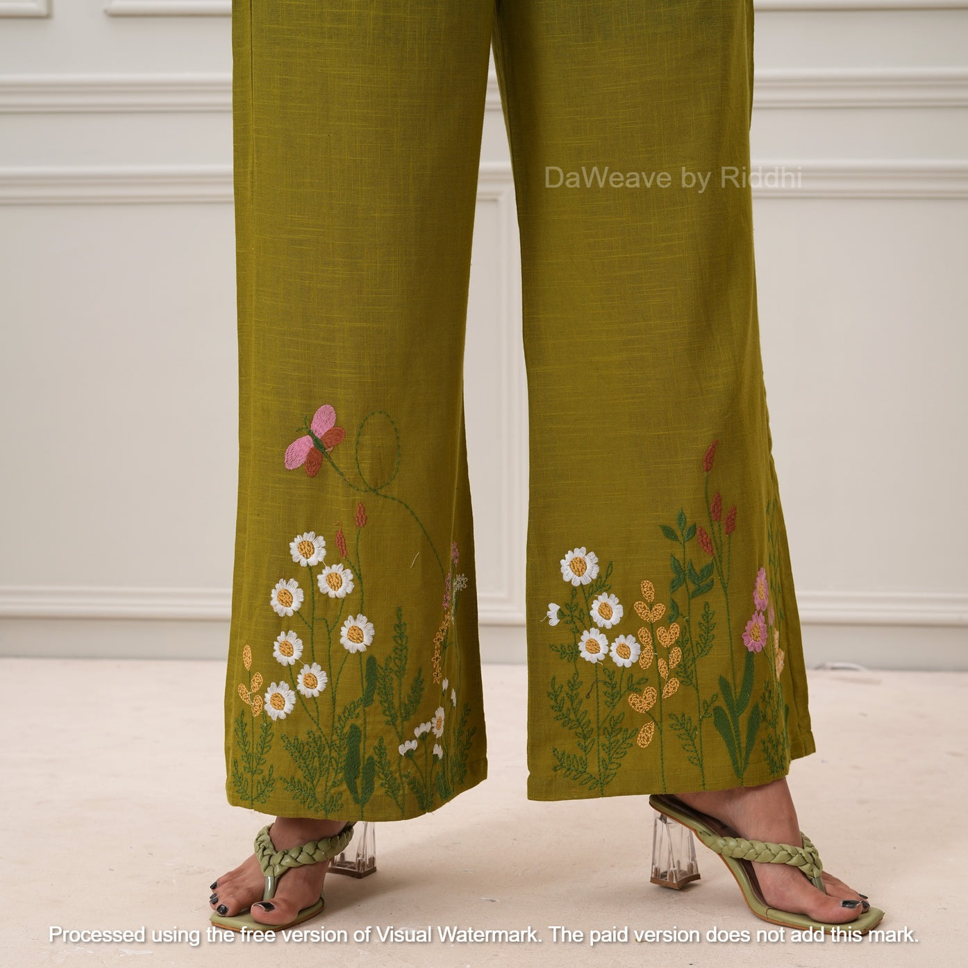 Floral bees - Basil Green