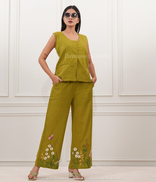 Floral bees - Basil Green
