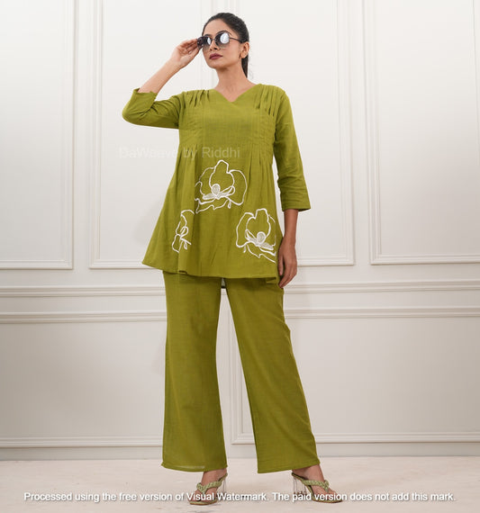 Pleated abstract Coord- Green